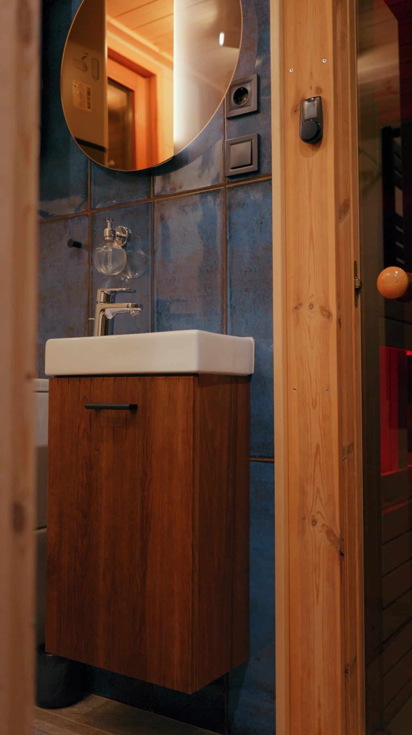 Cozy Glamping fa vendégház fürdőszobája